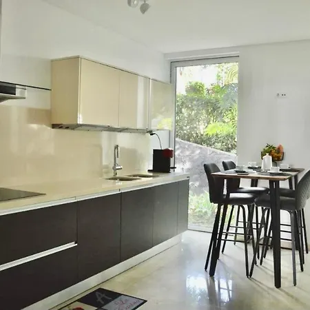 Peaceful Madeira Palace * Фуншал