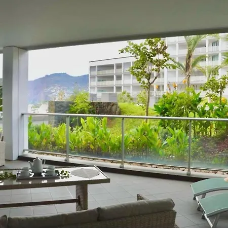 Peaceful Madeira Palace *