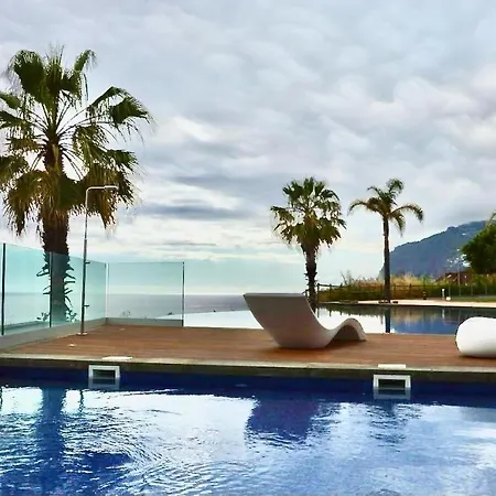 Peaceful Madeira Palace Daire *